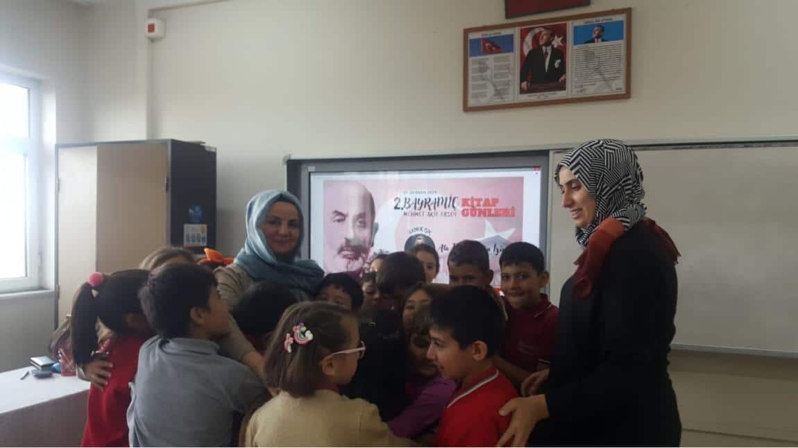 Yazar İlknur IŞIK  Muratlar İlkokulu ve Ortaokulu Öğrencileriyle Buluştu